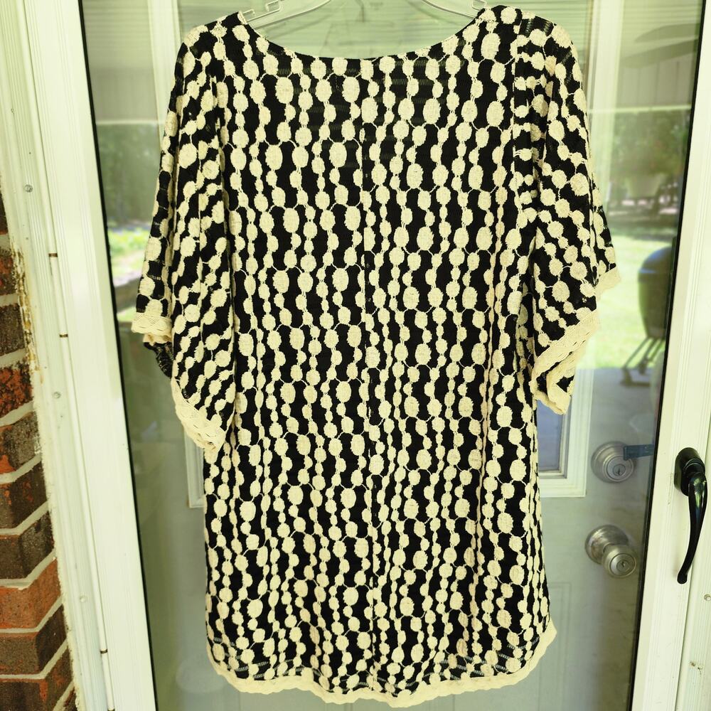 UMGEE Women's Small Black Ivory Textured Lace Dress Boho V-Neck Bell Sleeves - Picture 3 of 6